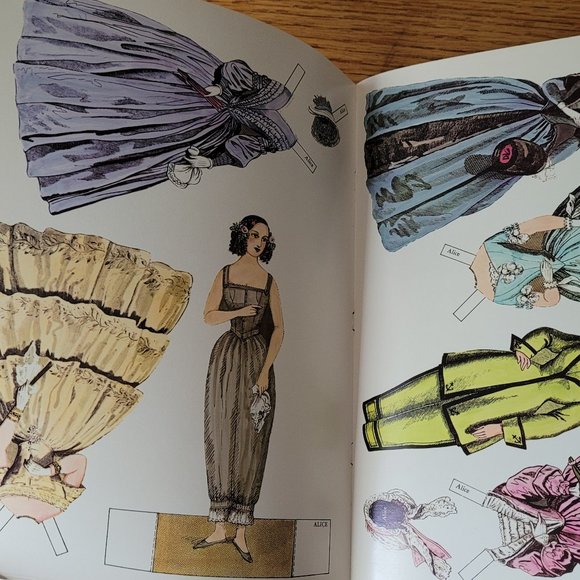 Vintage Godley's Lady Book Paper Dolls from 1840-1854 w/ 7 DOLLS & 50 COSTUMES - Picture 7 of 13